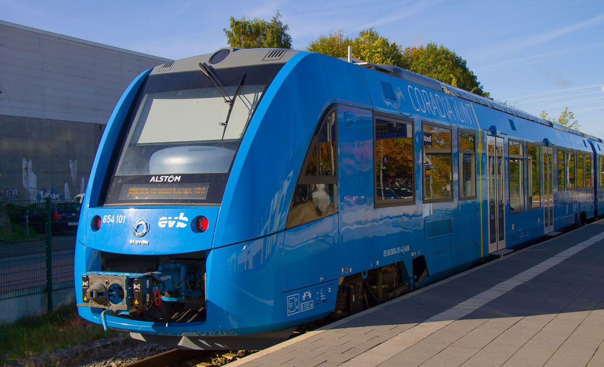 India's Green Rail Revolution: Hydrogen-Powered Coach Marks Sustainable Milestone
