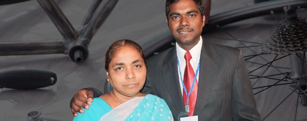 From Puncture Shop to IAS: The Unstoppable Journey of Varun Baranwal and His Mother’s Sacrifice