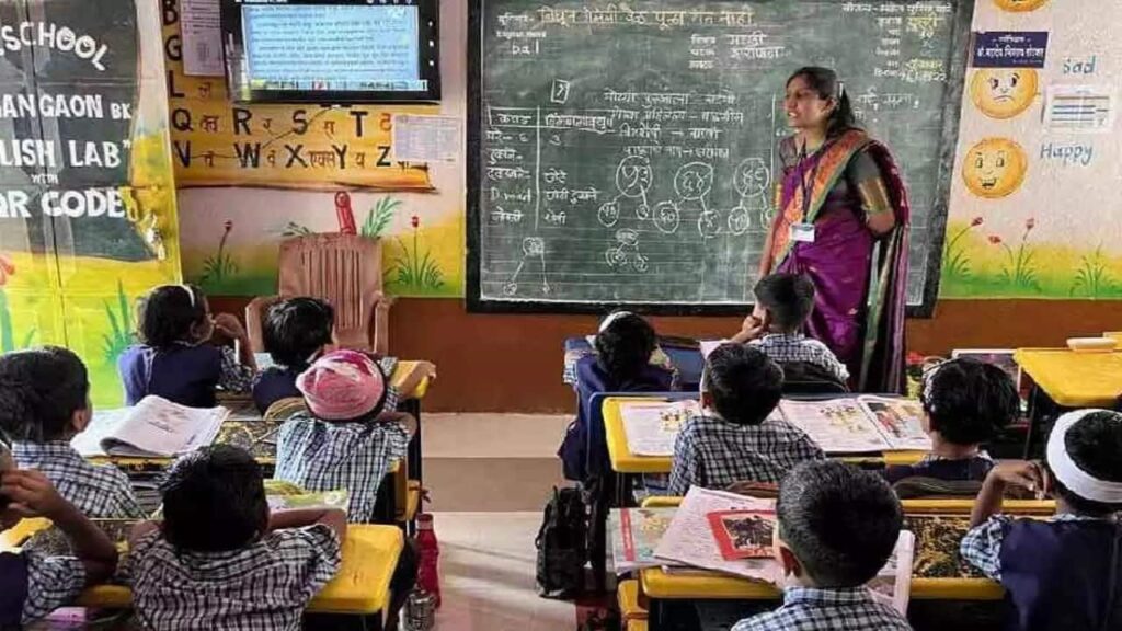 Ministry Data Reveals 20,000 Teachers in 8,000 Schools Without Students