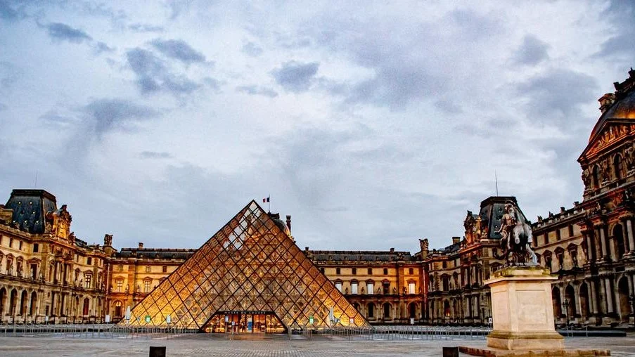 Paris Jewel Heist Shocks the World: Two Arrested After Daring Robbery at Louvre Museum