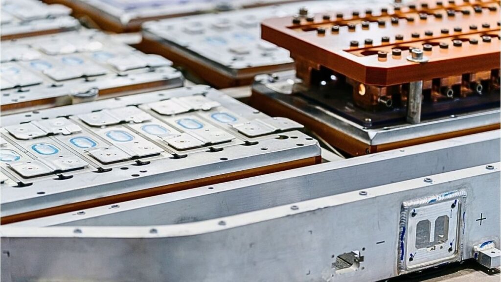 From E-Waste to E-Mobility: India’s Bold Plan to Power Electric Vehicles with Old Phones