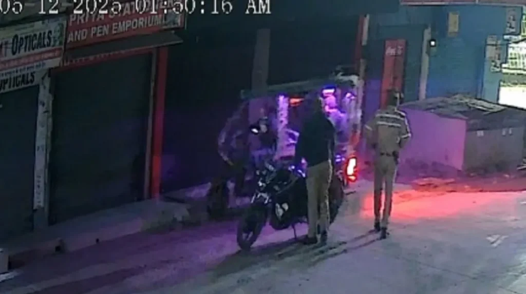 CCTV Exposes Shocking Truth: Meerut Cops Caught Dumping Body at Night to Escape Duty; Public Outrage Erupts