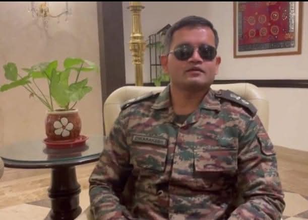 India’s First Blind Army Officer Lt Col Dwarakesh Uses AI to Rewrite Destiny, Wins National Award From President Murmu