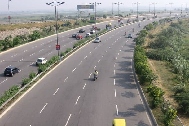 Pothole-Ridden Pushta Road Gets Major Overhaul to Ease Peak-Hour Chaos