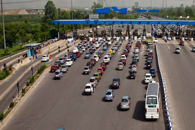 Noida Toll Bridge to Restart DND Upgradation After GRAP Delay