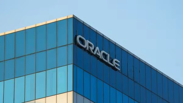 Oracle के PeopleSoft में मिला खतरनाक जीरो-डे बग, 100 से अधिक संस्थानों का डेटा चोरी होने का दावा
