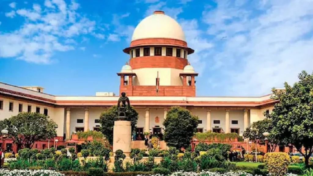 स्लीपर बस में नाबालिग से कथित सामूहिक दुष्कर्म, सुप्रीम कोर्ट ने लिया स्वतः संज्ञान; सुरक्षा पर उठाए सवाल